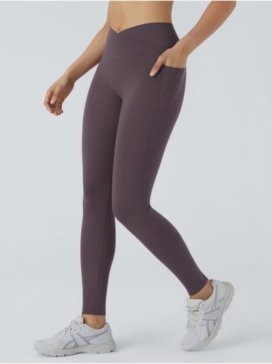 HALARA Pants - Halara High-Waist Pocket Leggings in Deep Plum Patitoff 2.0 Size S Full Length